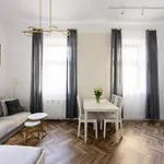 Native Smolensk 33 Appartamento *